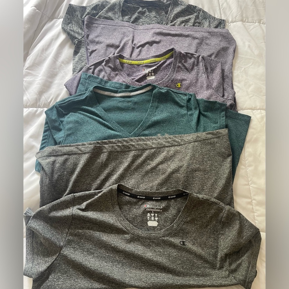 Under Armor Champion Athleisure T Shirts Size Large Running Fits like Medium